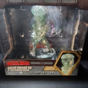 Solid Snake SD 8" PVC Statue - Green Camouflage